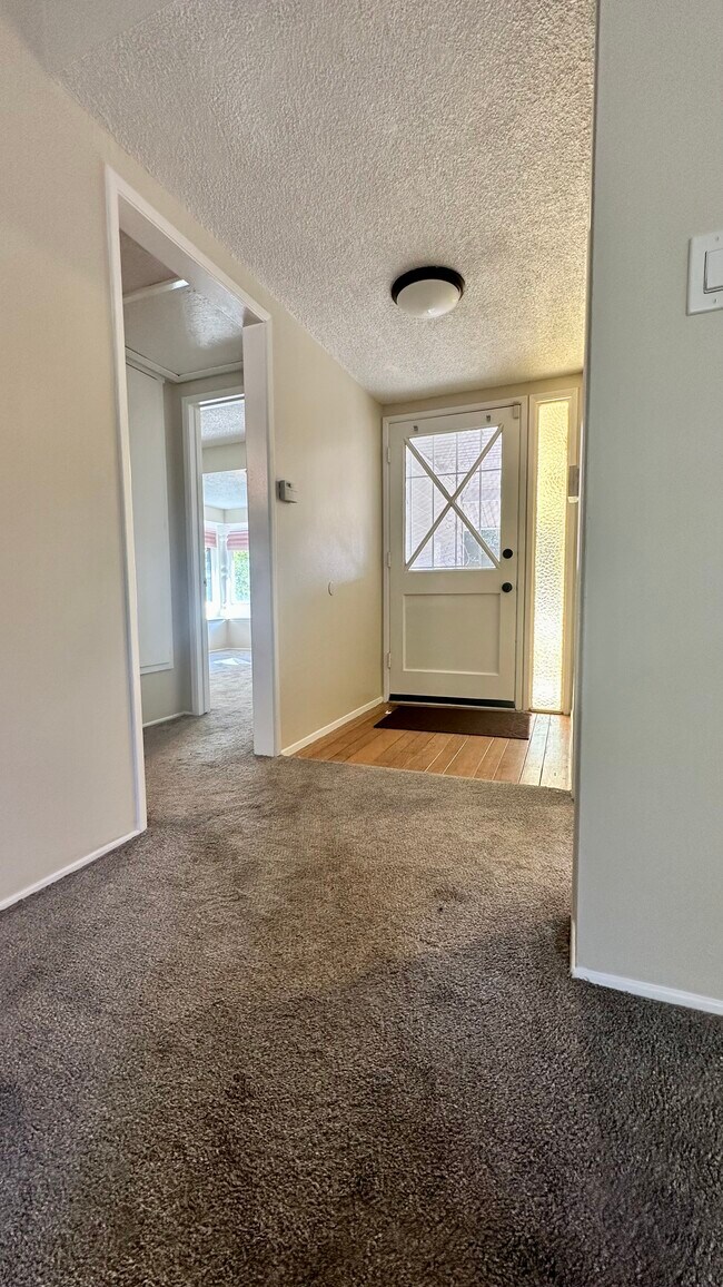 2351 Gerz Ct, Pinole, CA 94564 House Rental in Pinole, CA