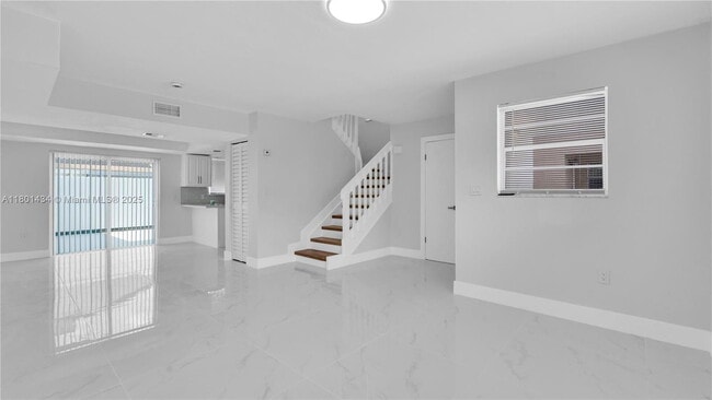 Photo - 2412 W 54th Pl Townhome