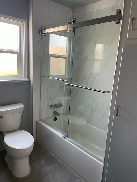 Foto del edificio - 215 Grand Ave