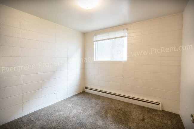 Building Photo - 701 Parker St