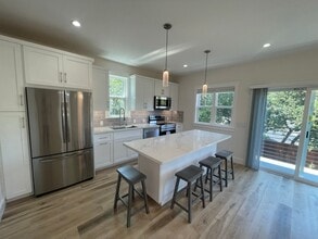 Building Photo - 2504 Ralston Ave