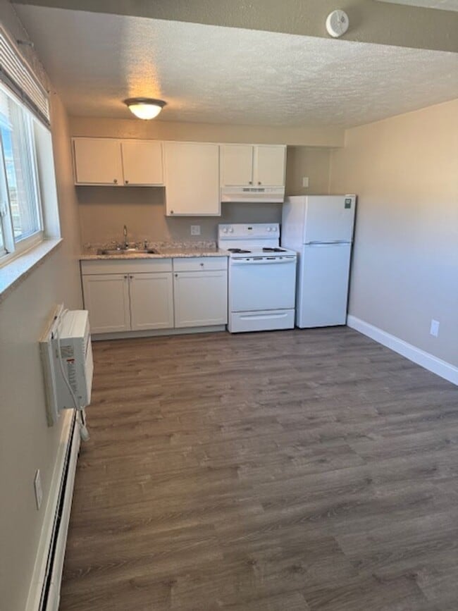 Foto del edificio - Cute Studio Apartment Available