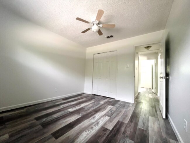 Building Photo - 16957 Rabon Chapel Rd