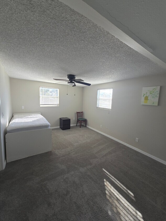 Foto del edificio - 3796 N 139th Ave