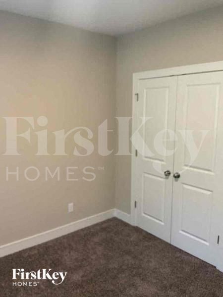 Building Photo - 1128 Blackpool Dr
