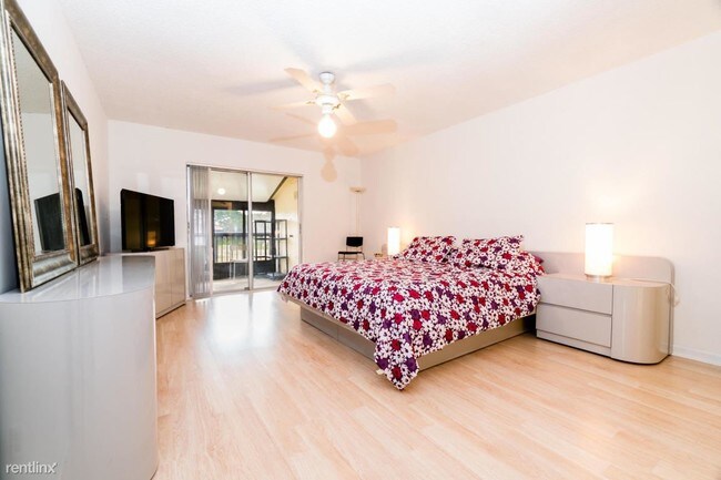 Building Photo - 2 br, 2 bath Condo - 5844 Areca Palm Ct Apt B