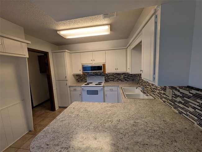 Foto del edificio - 1117 NW 6th Pl
