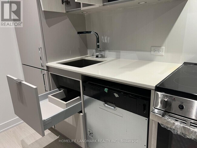 Photo du bâtiment - 3883 Quartz Rd