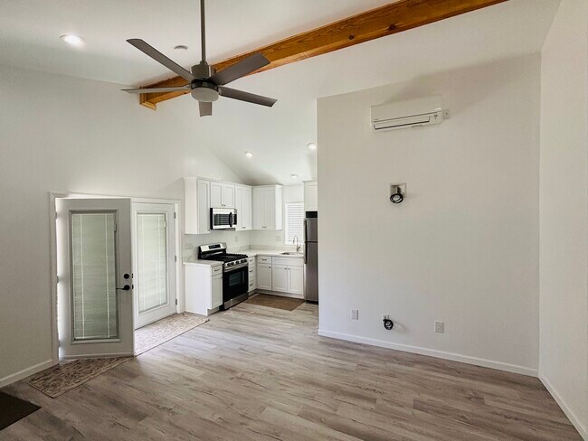 Foto del edificio - 2140 N Manning St