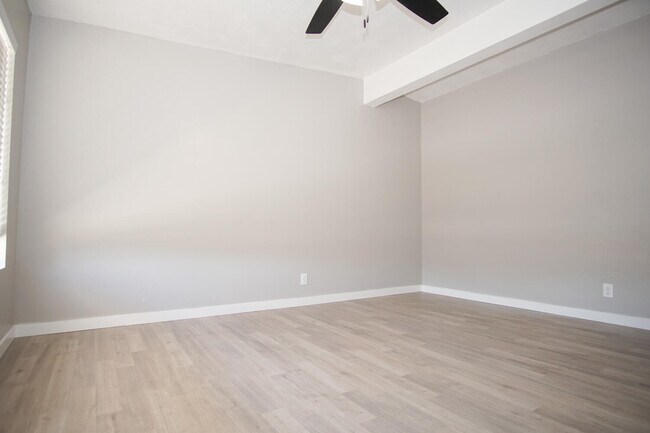 Building Photo - 5145 Rutherford Dr