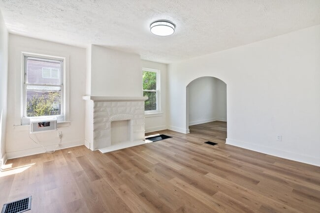 Photo - 348-350 Wyoming Street Apartment
