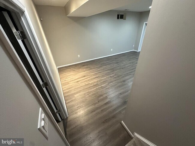 Foto del edificio - 3254 Kira Ct