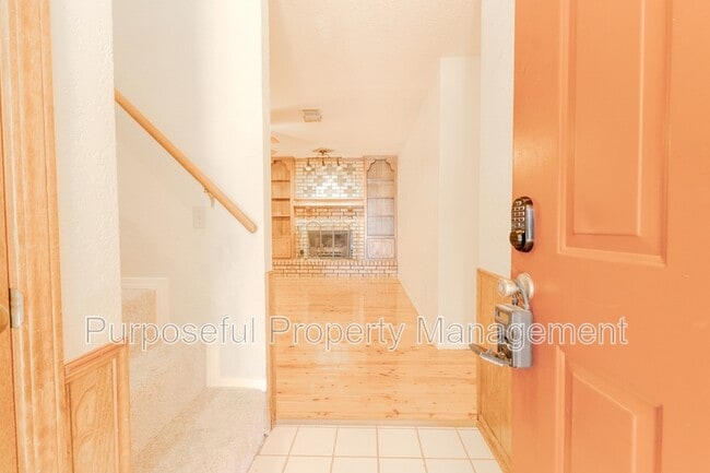 Building Photo - 3145 SW 96th St