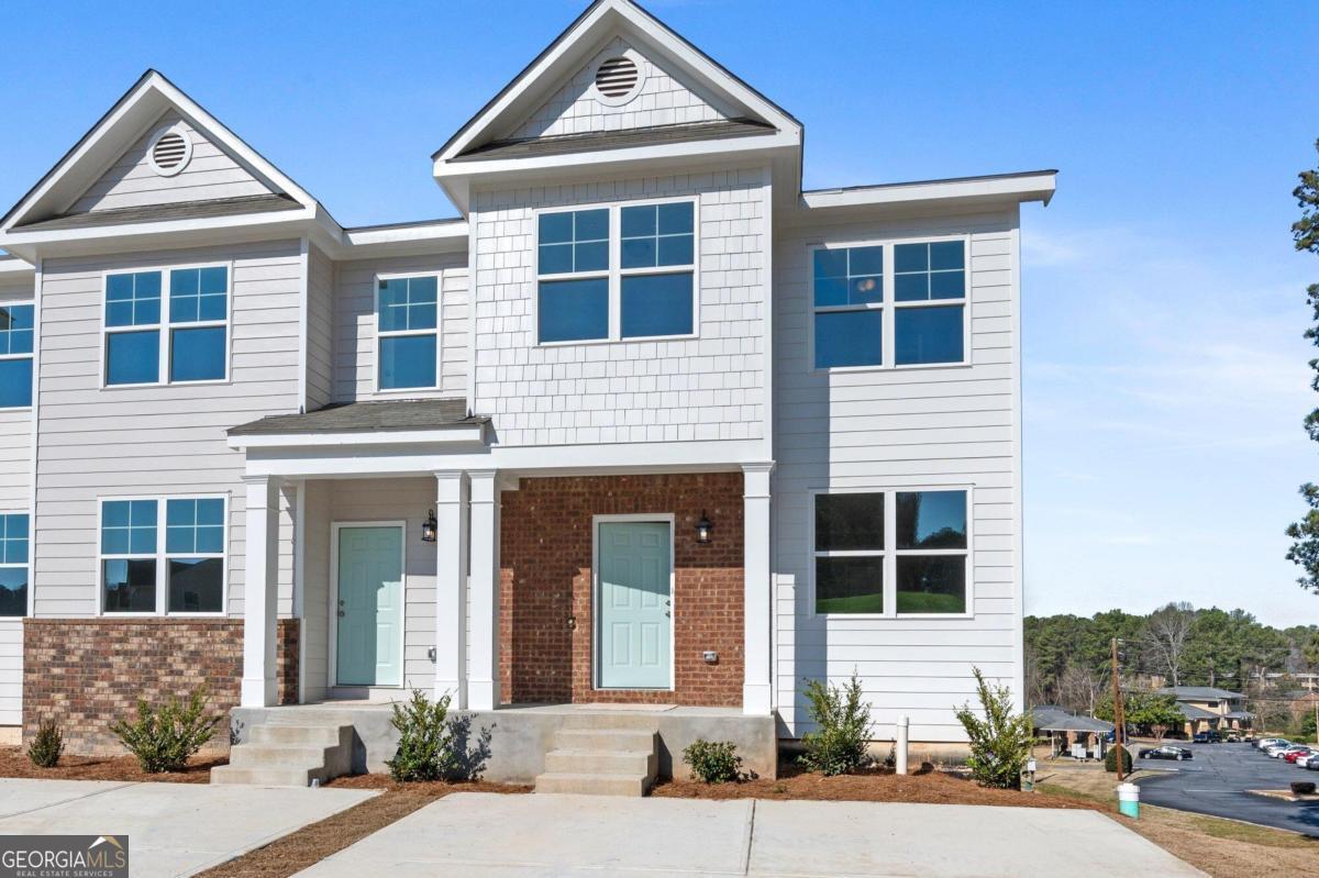 Primary Photo - 2872 Laurel Ridge Cir