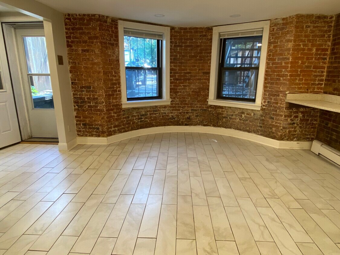 Foto del edificio - 486 Columbus Ave