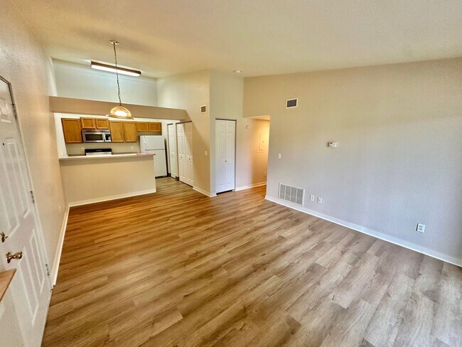 Foto del edificio - 1225 W Prospect Rd