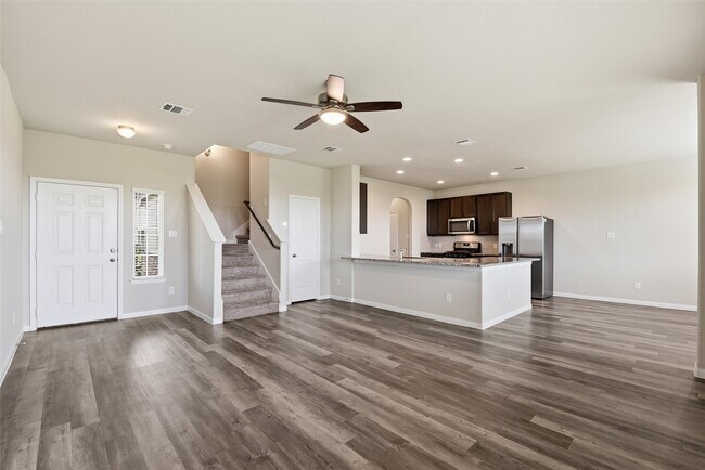 Foto del edificio - 24907 Bastiani Canvas Ln