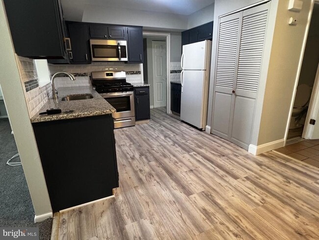 Building Photo - 1756 Hybrid Pl