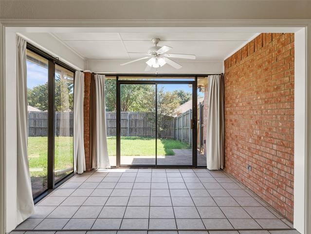 Building Photo - 207 Brandon Way