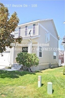 Primary Photo - No Deposit Option! Stunning 3 Bedroom Tooe...