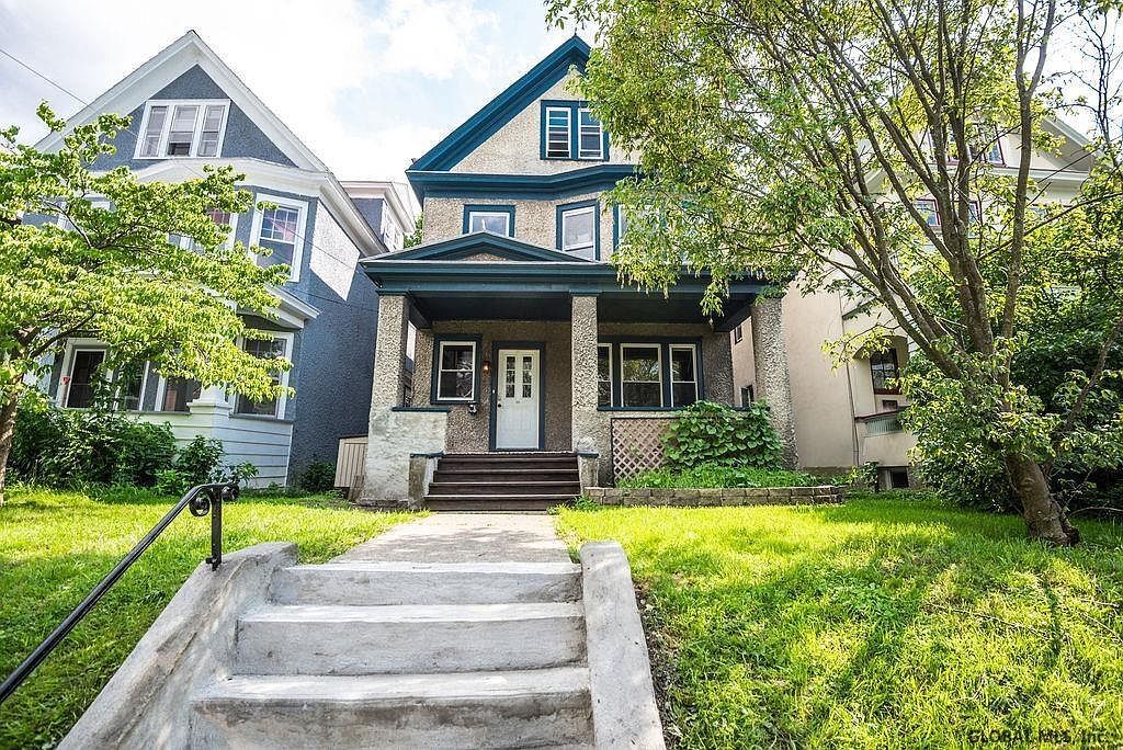 Primary Photo - 651 Morris St
