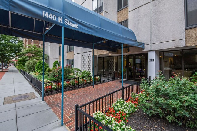 Building Photo - 24-hour Concierge/ Logan Circle// All Util...