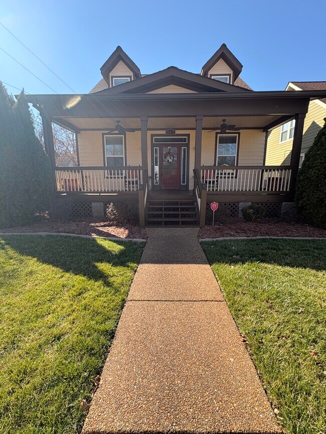 Foto del edificio - 361 9th Ave N