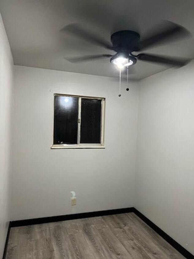 Building Photo - 126 Poplar St