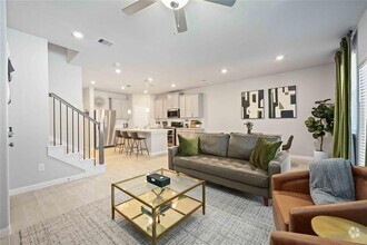 Building Photo - 16106 Oregon Oak Dr