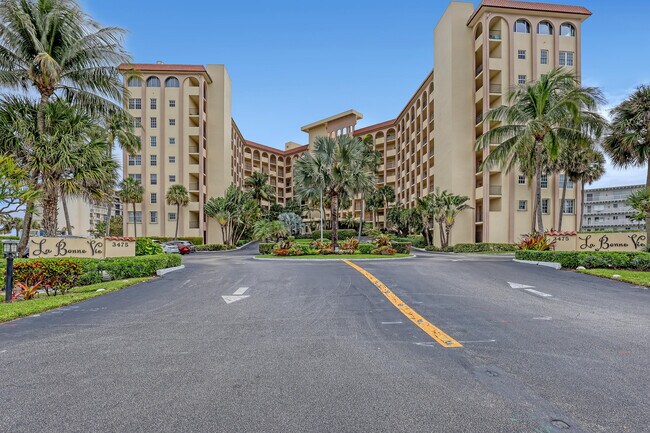 Foto del edificio - 3475 S Ocean Blvd