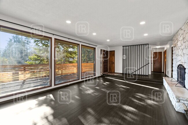 Foto del edificio - 36658 E Hayden Lake Rd
