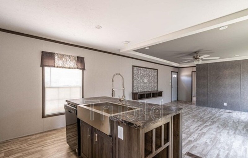 Building Photo - 107 Weavers Cir