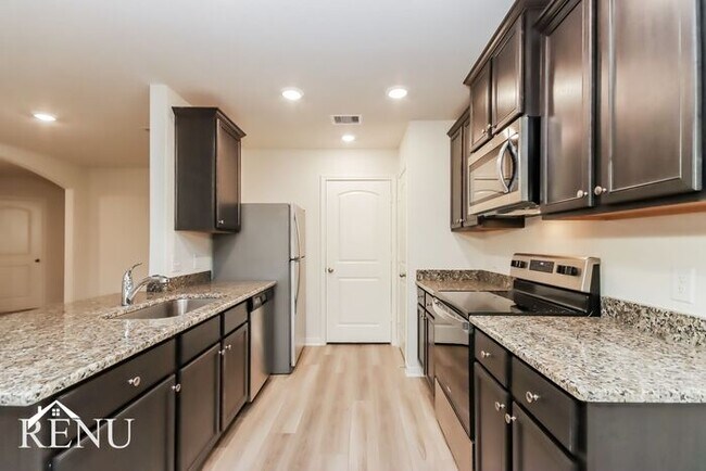 Foto del edificio - 10506 Sweetwater Creek Dr