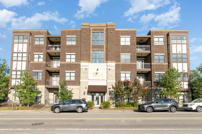 Building Photo - 1808 24th Ave S