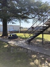 Building Photo - 4707 Elm St