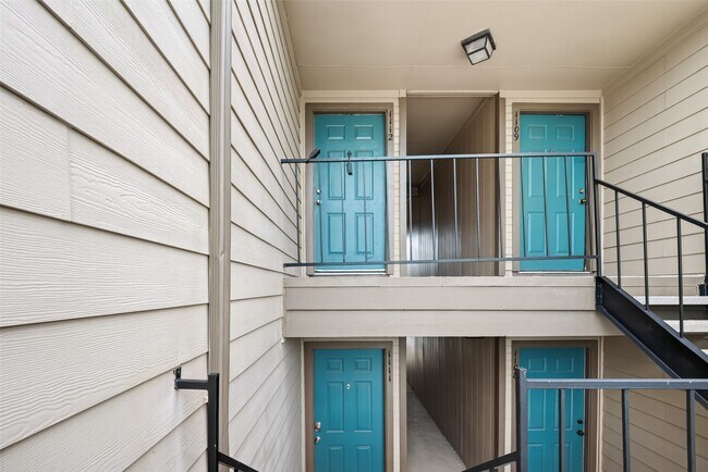 Foto del edificio - 2121 Hepburn St