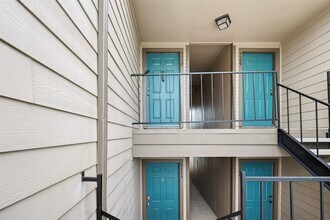 Building Photo - 2121 Hepburn St