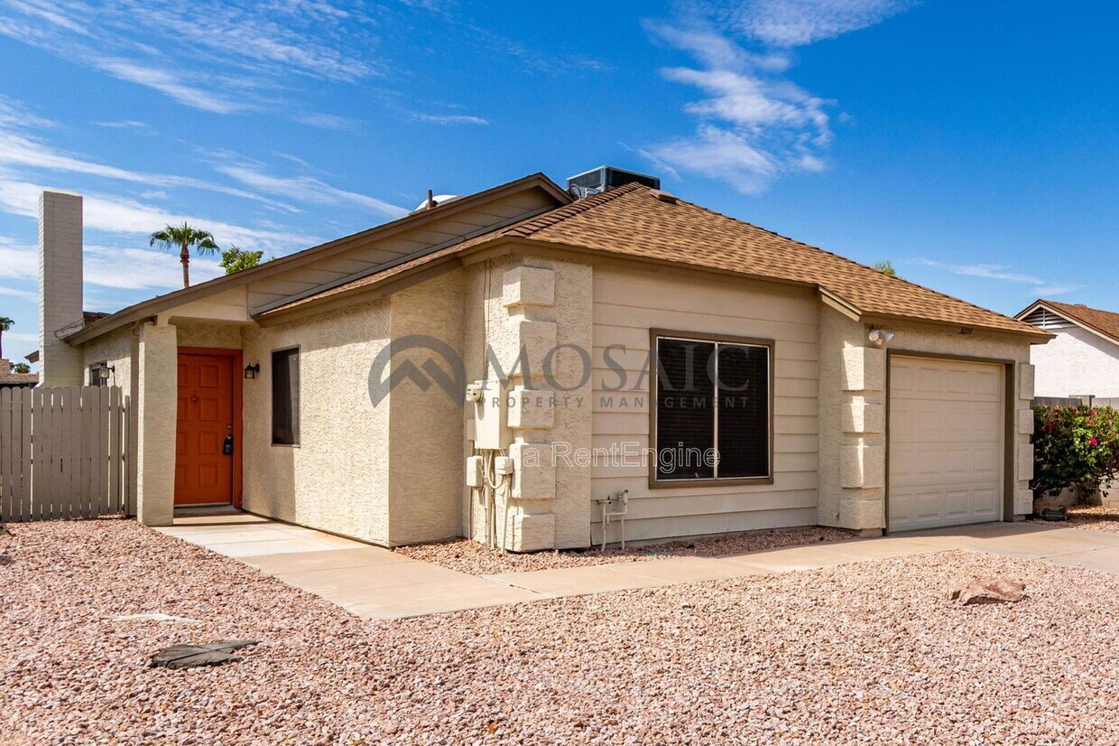 Foto principal - 3214 N Ash Dr