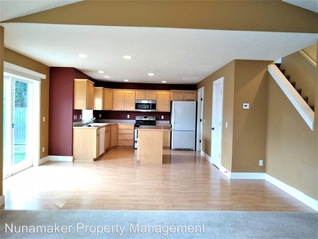 Building Photo - 4 br, 3 bath House - 947 28th Street