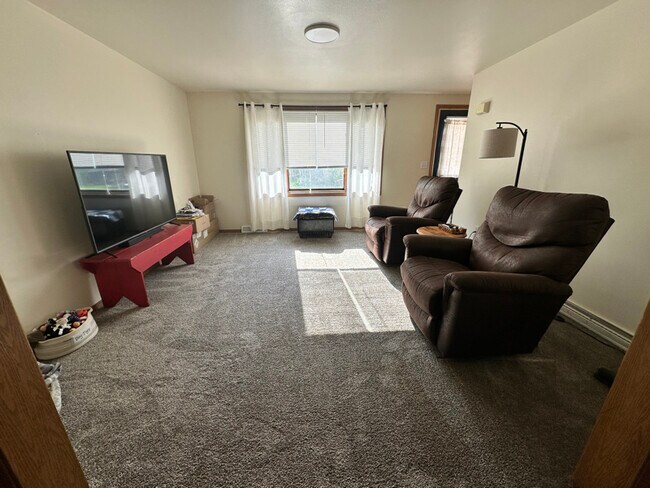 Foto del edificio - 600 N Steven Ave