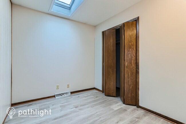 Building Photo - 3848 67Th Street E, Inver Grove Heights, M...
