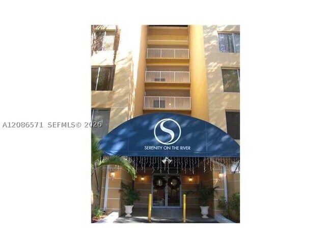 Foto del edificio - 1740 NW N River Dr