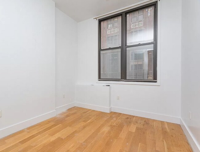Building Photo - 751 DeKalb Ave