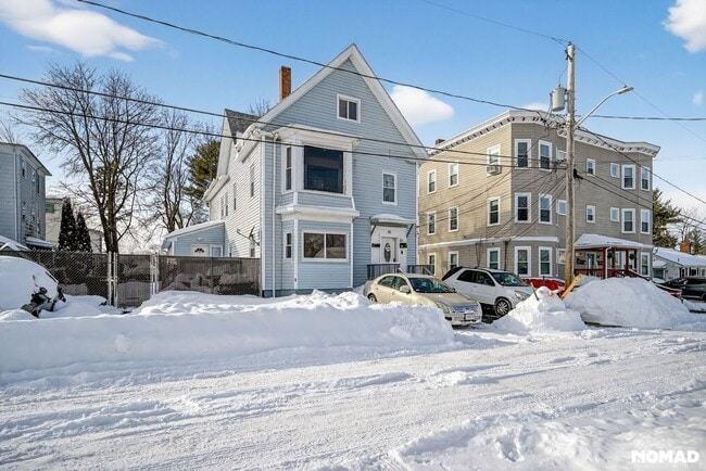 Building Photo - 36 Beach St