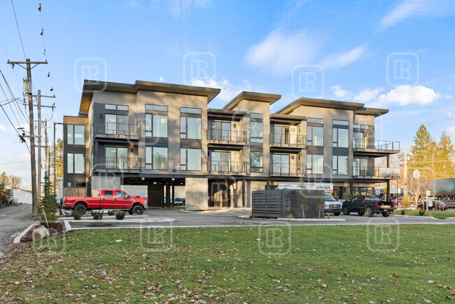 Building Photo - 821 N 4th St