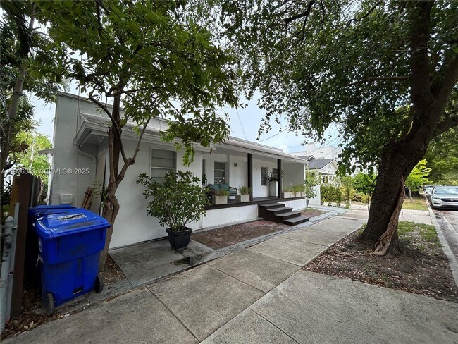 Building Photo - 551 NW 41st St