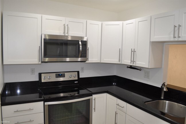 Foto del edificio - 13707 Kendale Lakes Cir