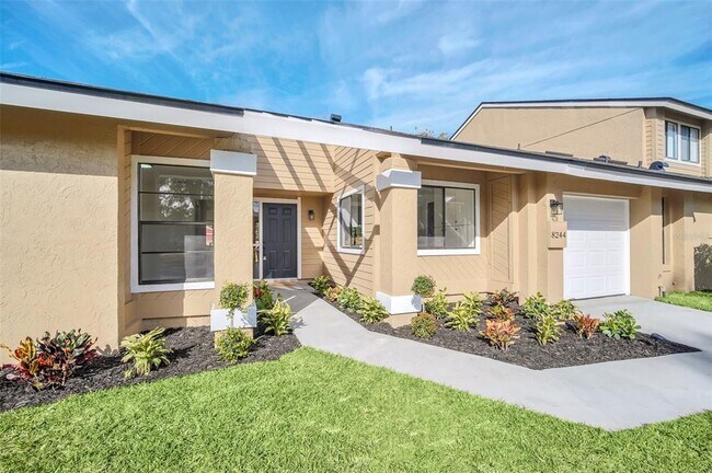 Foto del edificio - 8244 Limetree Ct
