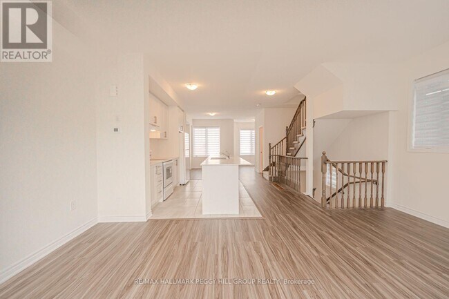 Photo du bâtiment - 77 Shelburne Ave