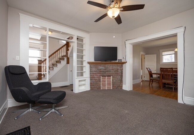 Photo - 1317 Forest Ct House